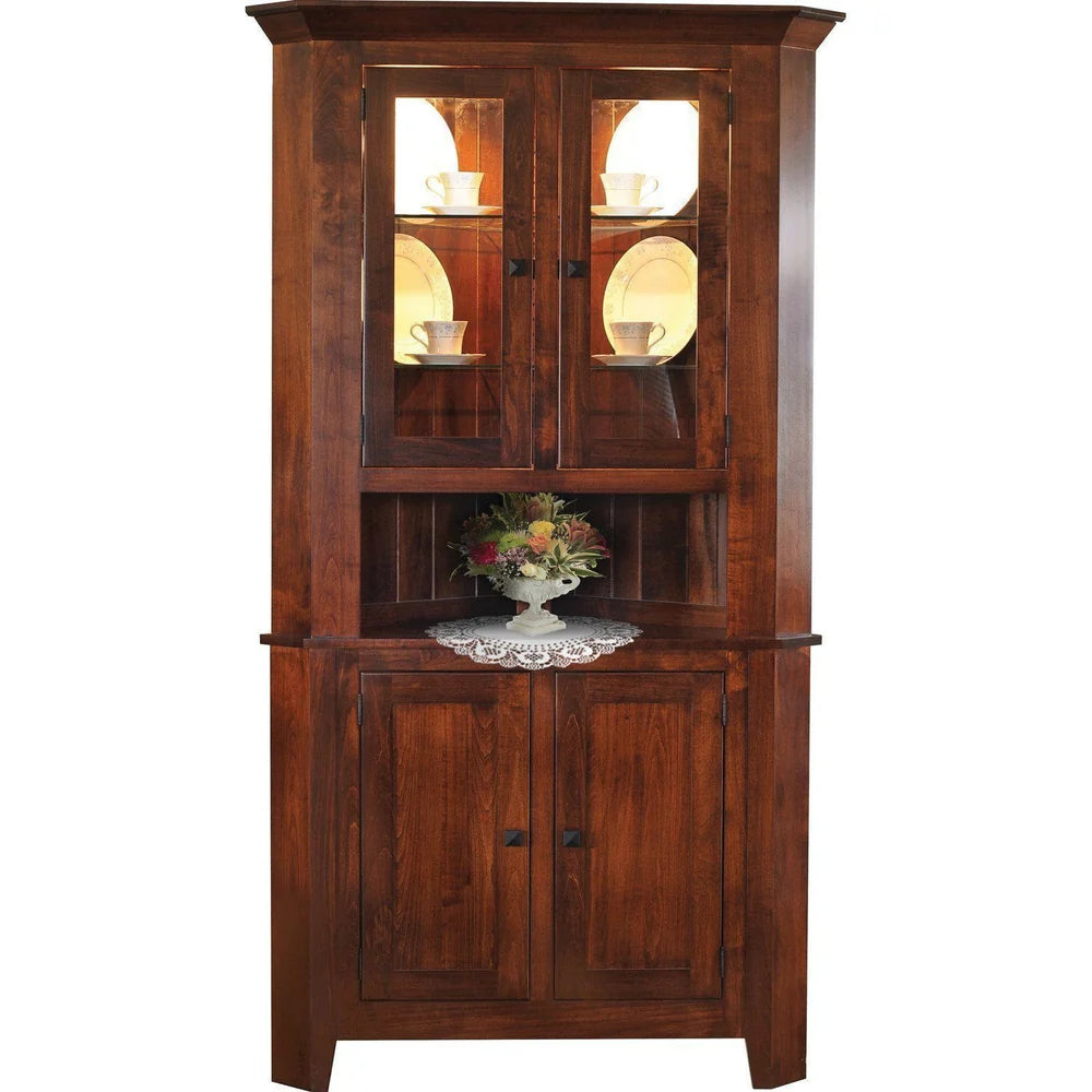 Settlers Corner Hutch